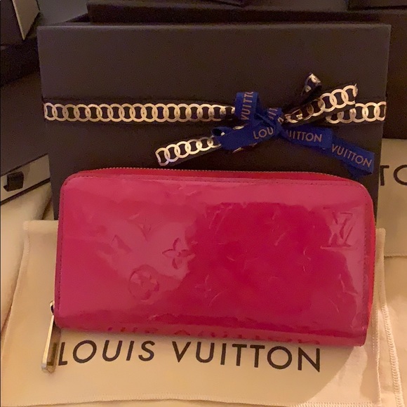 Louis Vuitton Handbags - Authenticated Louis Vuitton long zippy pink wallet